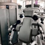 arm curl machine